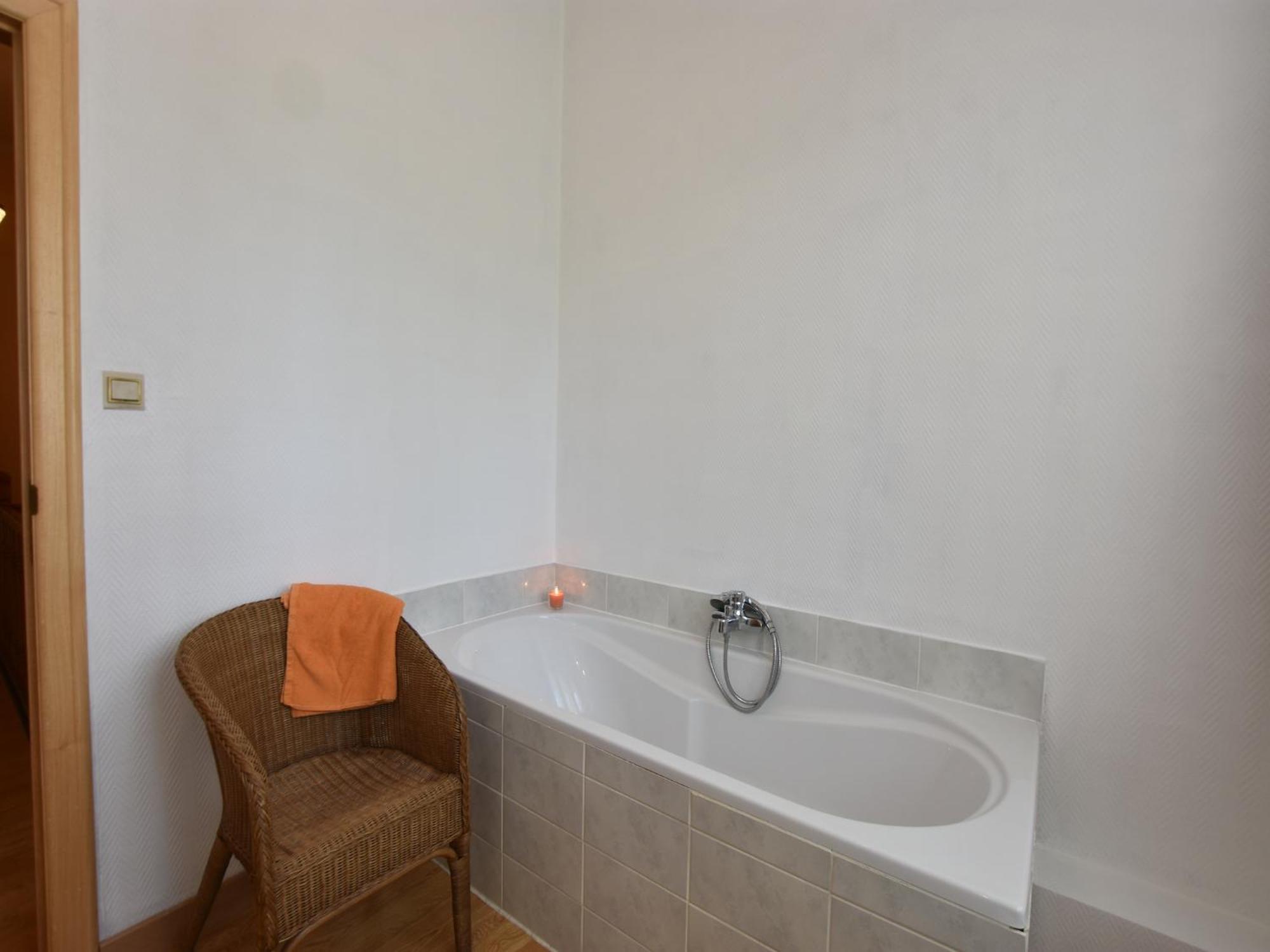 Former Hotel In The Centre And At 50 Metres From The Beach In Panne دي بان المظهر الخارجي الصورة